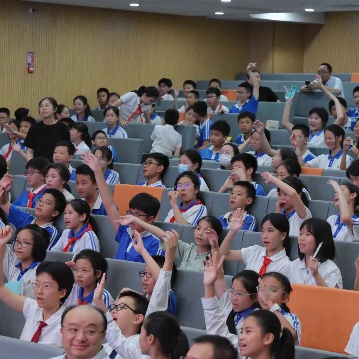 培养国际视野共筑可持续发展国培中心携手新莲小学模联会议圆满成功,国培中心